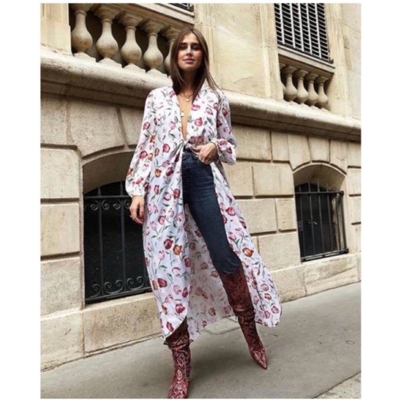 Bytimo Dresses & Skirts - byTiMo all over floral tulip print wrap tie duster midi dress satin feminine